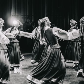 Dancim 70 Valmierā - Foto Jurģis Rikveilis un Roberts Georgs Fimbauers