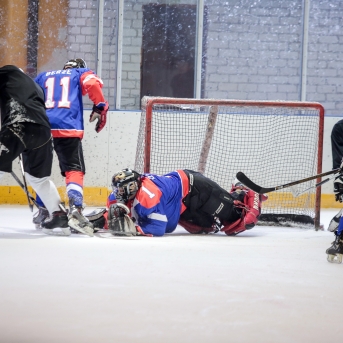 Dancis vs Vektors - hokeja draudzības spēle - Foto Mārcis Gaujenietis