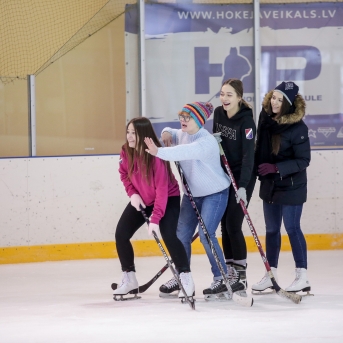 Dancis vs Vektors - hokeja draudzības spēle - Foto Mārcis Gaujenietis