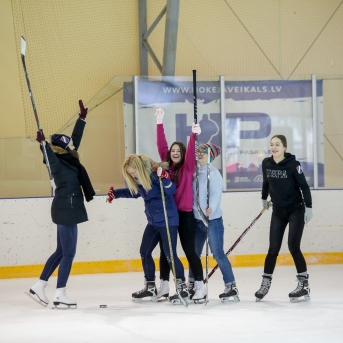 Dancis vs Vektors - hokeja draudzības spēle - Foto Mārcis Gaujenietis