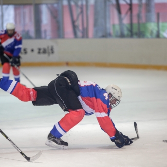 Dancis vs Vektors - hokeja draudzības spēle - Foto Mārcis Gaujenietis