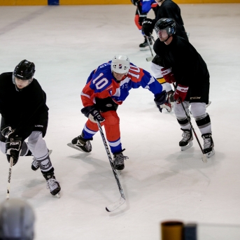 Dancis vs Vektors - hokeja draudzības spēle - Foto Mārcis Gaujenietis