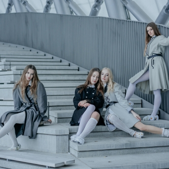 Kalendārs 2022 - Ideja un mākslinieciskais izpildījums - Dārta Helēna Jaunalksne un Lauma Šime. Producente – Liga Indriksone. Fotogrāfs -  Jurģis Rikveilis.