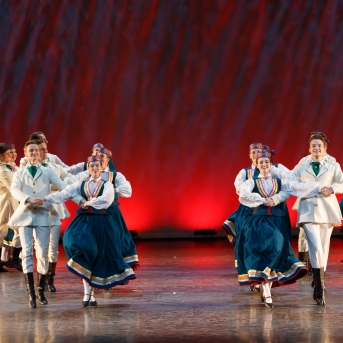 Koncerts “Tautas deju zelta graudi” - Fotogrāfs Ivan Varshavskiy.