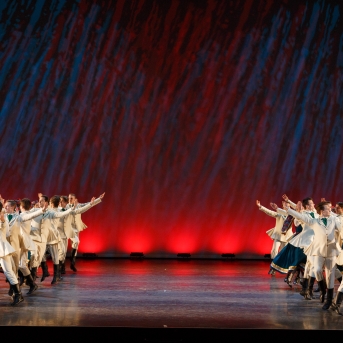 Koncerts “Tautas deju zelta graudi” - Fotogrāfs Ivan Varshavskiy.