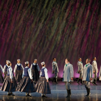 Koncerts “Tautas deju zelta graudi” - Fotogrāfs Ivan Varshavskiy.