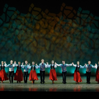 Koncerts “Tautas deju zelta graudi” - Fotogrāfs Ivan Varshavskiy.