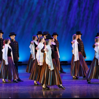 Koncerts “Tautas deju zelta graudi” - Fotogrāfs Ivan Varshavskiy.