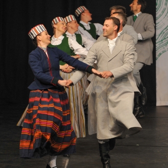 XXVII Vispārējie latviešu Dziesmu un XVII Deju svētku deju kolektīvu konkurss - Fotogrāfe- Aloiza Meldere