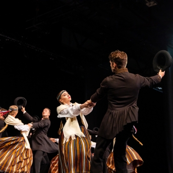 XXVII Vispārējie latviešu Dziesmu un XVII Deju svētku deju kolektīvu konkurss - Fotogrāfe- Aloiza Meldere