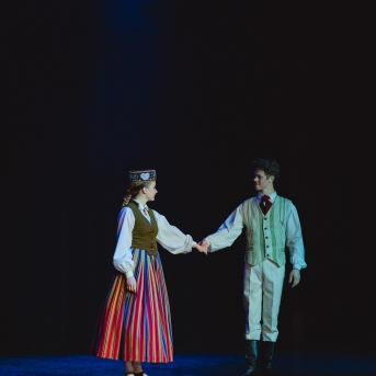 LĪVU SASAUKŠANĀS DEJĀ – KONCERTUZVEDUMS SIGULDAS “DEVONĀ” - 