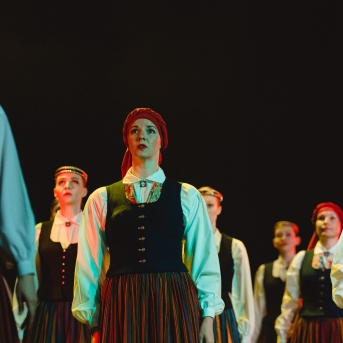 LĪVU SASAUKŠANĀS DEJĀ – KONCERTUZVEDUMS SIGULDAS “DEVONĀ” - 