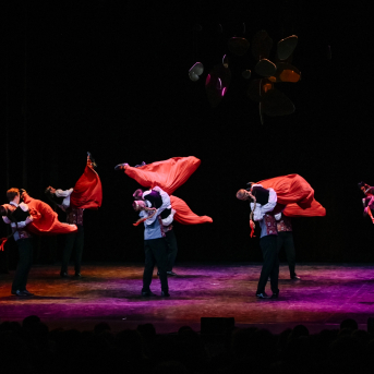 Rotājies, Rotaļa - Fotogrāfe: Ginta Zīverte