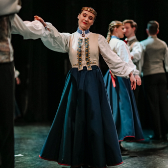 Rotājies, Rotaļa - Fotogrāfe: Ginta Zīverte