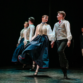 Rotājies, Rotaļa - Fotogrāfe: Ginta Zīverte