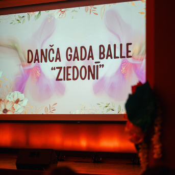 Danča Gada balle  - Fotogrāfs: Reinholds Švarcs