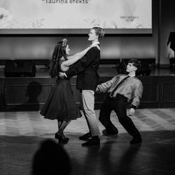 Danča Gada balle  - Fotogrāfs: Reinholds Švarcs