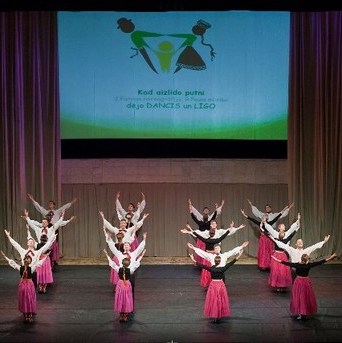 Deja mazajai sirsniņai 2011 - 