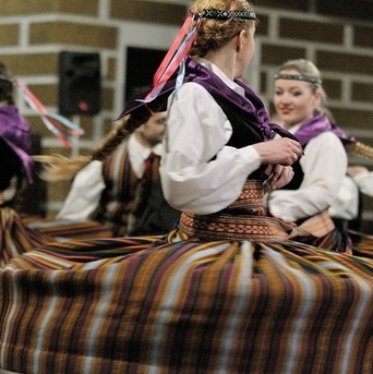 Dzied un dejo Dancis - 