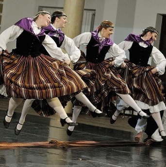 Dzied un dejo Dancis - 