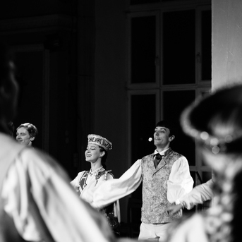 Dancis Viļņā - Foto Jurģis Rikveilis un palīgi