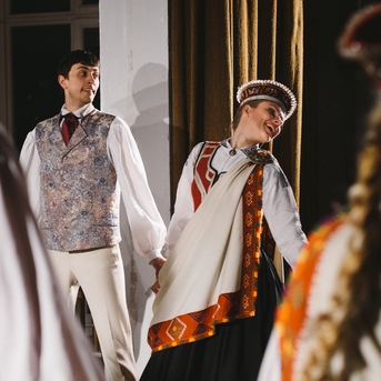 Dancis Viļņā - Foto Jurģis Rikveilis un palīgi