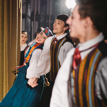 Dancis Viļņā - Foto Jurģis Rikveilis un palīgi