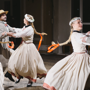 Dancis Viļņā - Foto Jurģis Rikveilis un palīgi