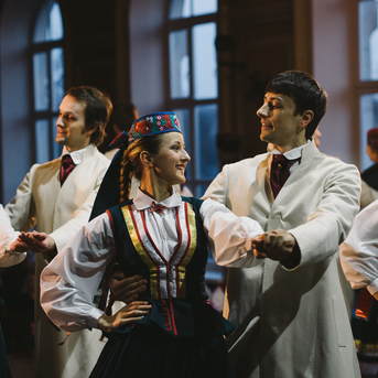 Dancis Viļņā - Foto Jurģis Rikveilis un palīgi