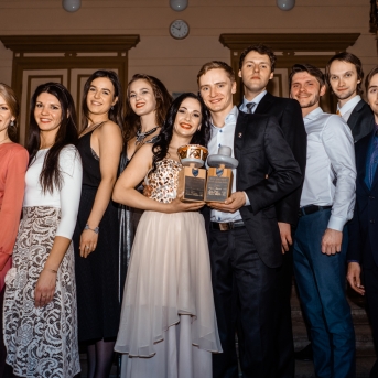 Danča Briljanta balle - Foto Anna Zvejniece un Jurģis Rikveilis