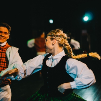 Dancim 70 Liepājā - Foto Jurģis Rikveilis un Anna Zvejniece