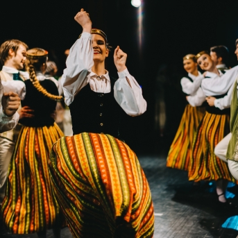 Dancim 70 Liepājā - Foto Jurģis Rikveilis un Anna Zvejniece