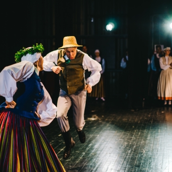 Dancim 70 Liepājā - Foto Jurģis Rikveilis un Anna Zvejniece