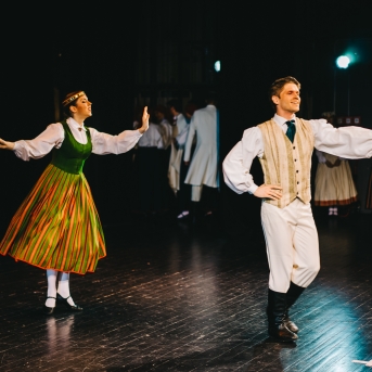 Dancim 70 Liepājā - Foto Jurģis Rikveilis un Anna Zvejniece