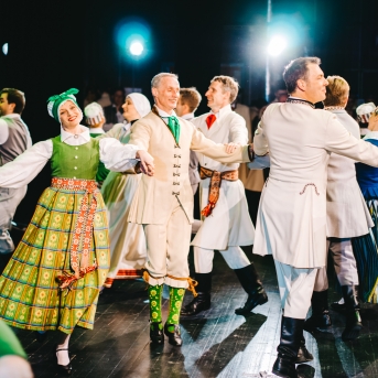 Dancim 70 Liepājā - Foto Jurģis Rikveilis un Anna Zvejniece