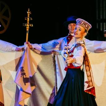 Dancim 70 Liepājā - Foto Jurģis Rikveilis un Anna Zvejniece