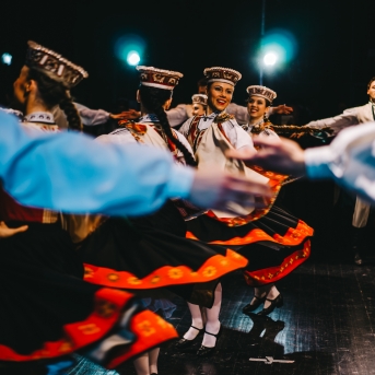 Dancim 70 Liepājā - Foto Jurģis Rikveilis un Anna Zvejniece