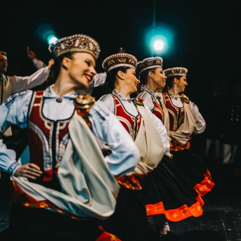 Dancim 70 Liepājā - Foto Jurģis Rikveilis un Anna Zvejniece