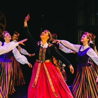 Dancim 70 Liepājā - Foto Jurģis Rikveilis un Anna Zvejniece