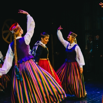 Dancim 70 Liepājā - Foto Jurģis Rikveilis un Anna Zvejniece