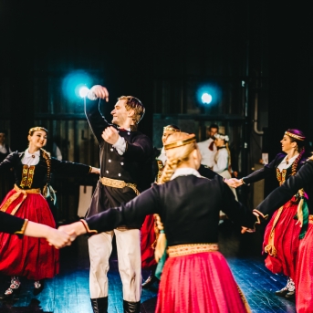 Dancim 70 Liepājā - Foto Jurģis Rikveilis un Anna Zvejniece