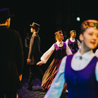 Dancim 70 Liepājā - Foto Jurģis Rikveilis un Anna Zvejniece