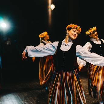 Dancim 70 Liepājā - Foto Jurģis Rikveilis un Anna Zvejniece