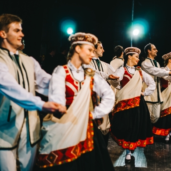 Dancim 70 Liepājā - Foto Jurģis Rikveilis un Anna Zvejniece