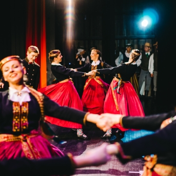 Dancim 70 Liepājā - Foto Jurģis Rikveilis un Anna Zvejniece