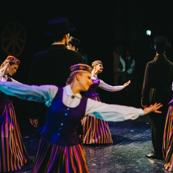 Dancim 70 Liepājā - Foto Jurģis Rikveilis un Anna Zvejniece