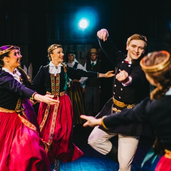 Dancim 70 Liepājā - Foto Jurģis Rikveilis un Anna Zvejniece