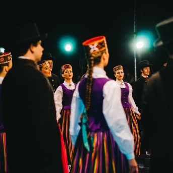 Dancim 70 Liepājā - Foto Jurģis Rikveilis un Anna Zvejniece