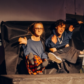 Pagrīdes zinātnieku laboratorija - jauno dejotāju iesvētības - Foto Jurģis Rikveilis