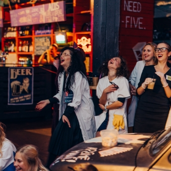 Pagrīdes zinātnieku laboratorija - jauno dejotāju iesvētības - Foto Jurģis Rikveilis